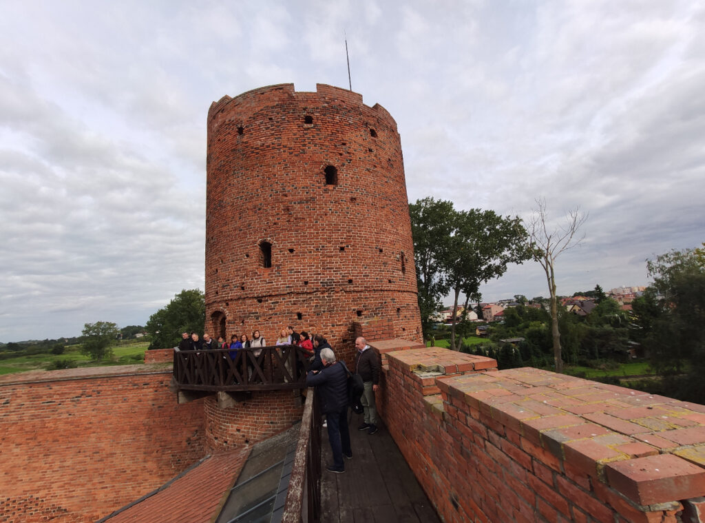 Castillo de Mazovia. Murallas