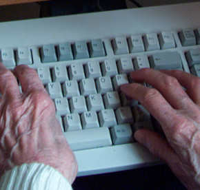 Redes sociales y mujeres mayores: estudio sobre la influencia de las redes sociales y la calidad de vida. Redes sociales y mujeres mayores: estudio sobre la influencia de las redes sociales y la calidad de vida.