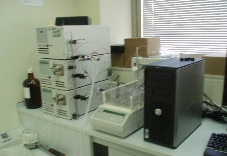 Cromatógrafo de líquidos (HPLC) Semipreparativo ProStar (Varian)
