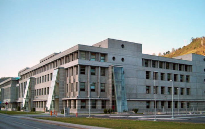 escuela_politecnica_mieres Facultad de economía y empresa